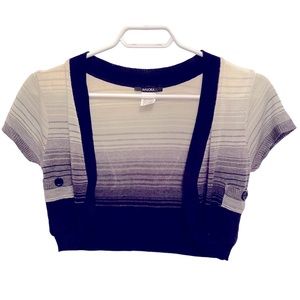 Majora Bolero size XL but fits like medium. Vintage